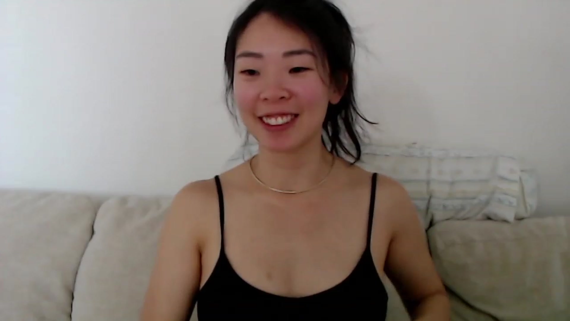 Gallery image thumbnail from VyAwesome's myfreecams stream on, 12/19/2022, 05:47 image 12 of 20