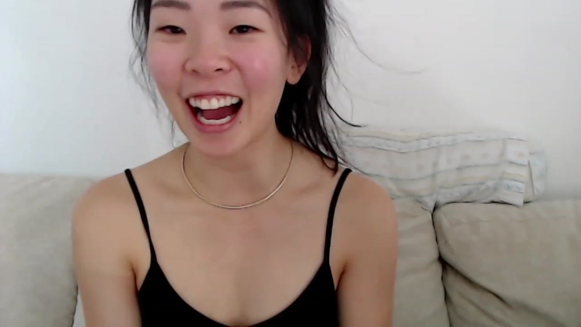 Gallery image thumbnail from VyAwesome's myfreecams stream on, 12/19/2022, 05:47 image 17 of 20