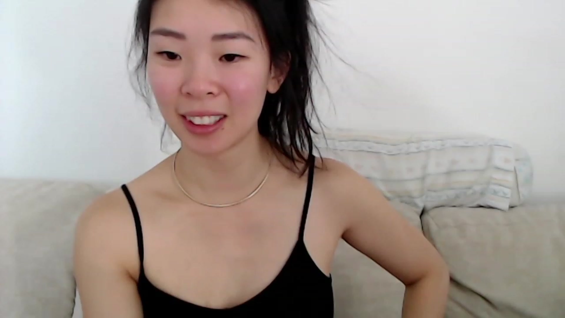 Gallery image thumbnail from VyAwesome's myfreecams stream on, 12/19/2022, 07:06 image 1 of 20