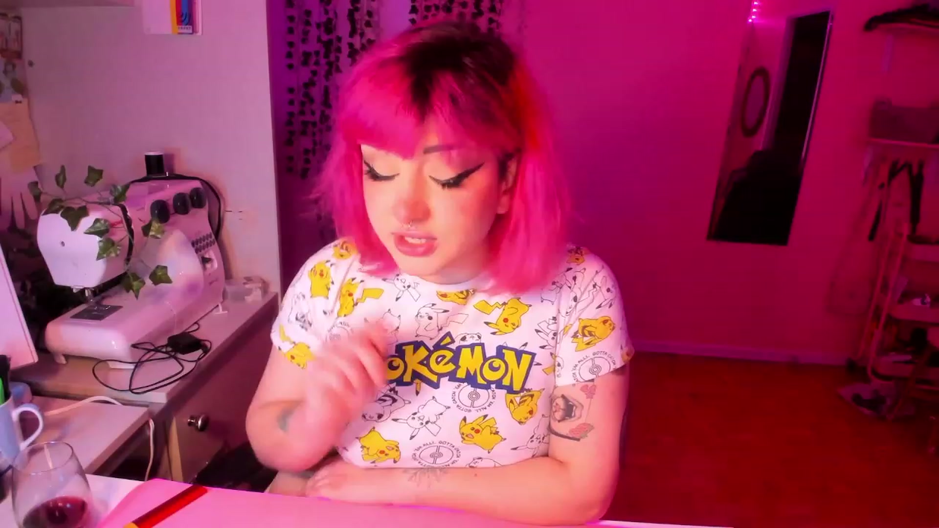 Gallery image thumbnail from Vykyry's myfreecams stream on, 02/19/2023, 05:20 image 2 of 20