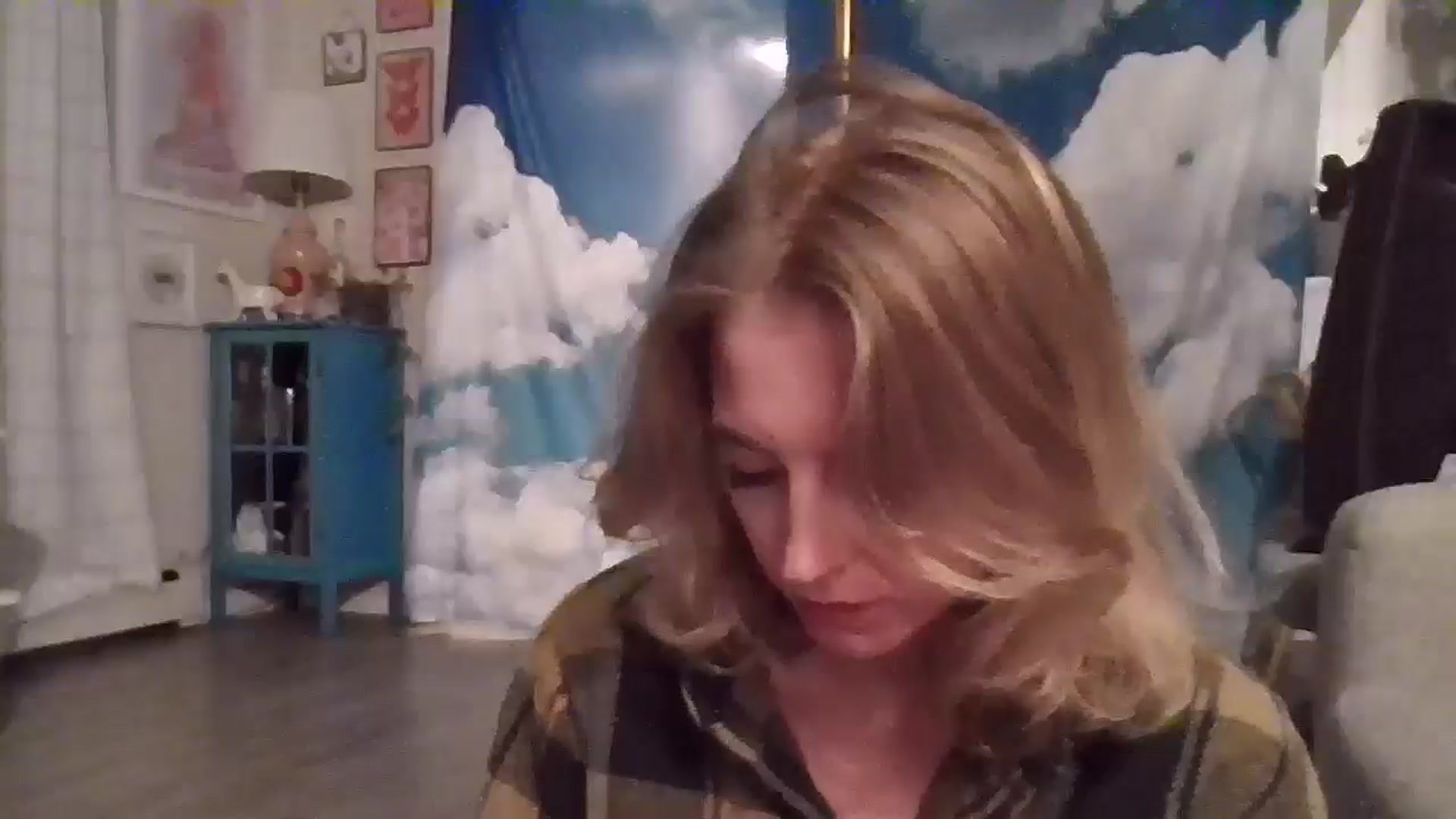 Gallery image thumbnail from W3tgirl4ever's myfreecams stream on, 05/25/2025, 10:39 image 17 of 20