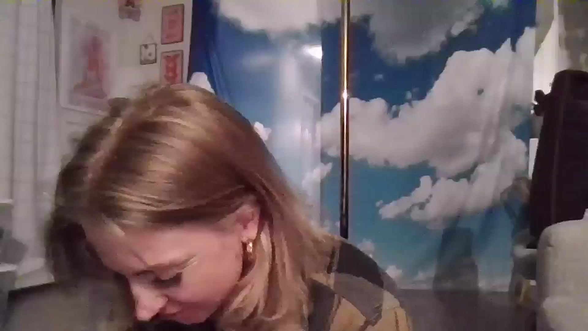 Gallery image thumbnail from W3tgirl4ever's myfreecams stream on, 05/25/2025, 10:39 image 4 of 20