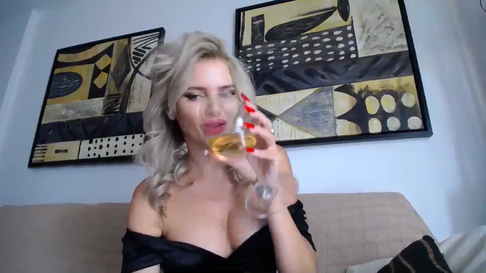 Gallery image thumbnail from WOWW_'s myfreecams stream on, 09/22/2023, 15:24 image 11 of 20