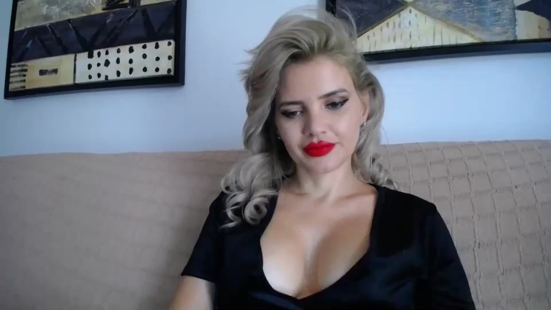 Gallery image thumbnail from WOWW_'s myfreecams stream on, 09/22/2023, 16:35 image 18 of 20