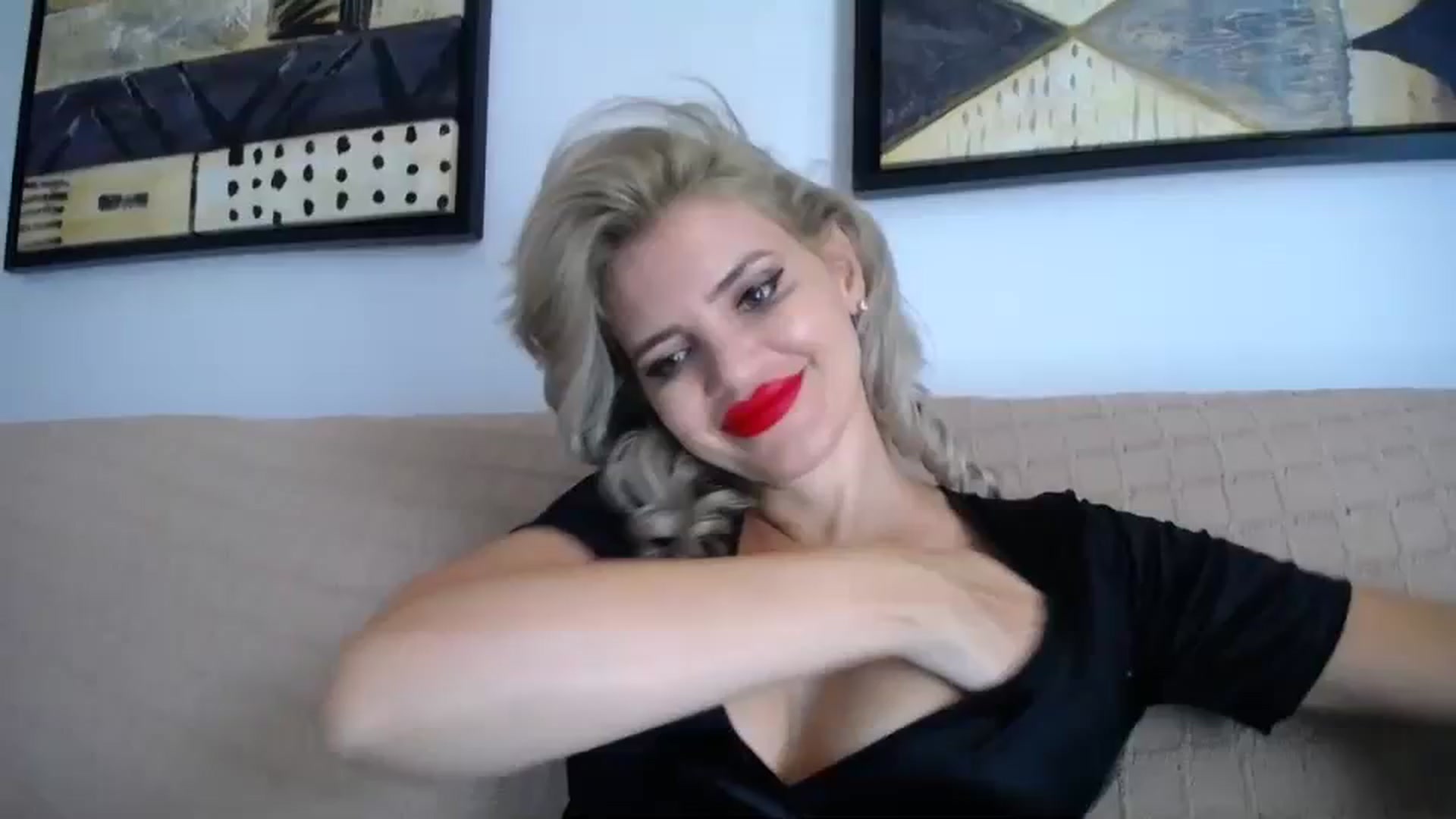 Gallery image thumbnail from WOWW_'s myfreecams stream on, 09/22/2023, 16:35 image 17 of 20