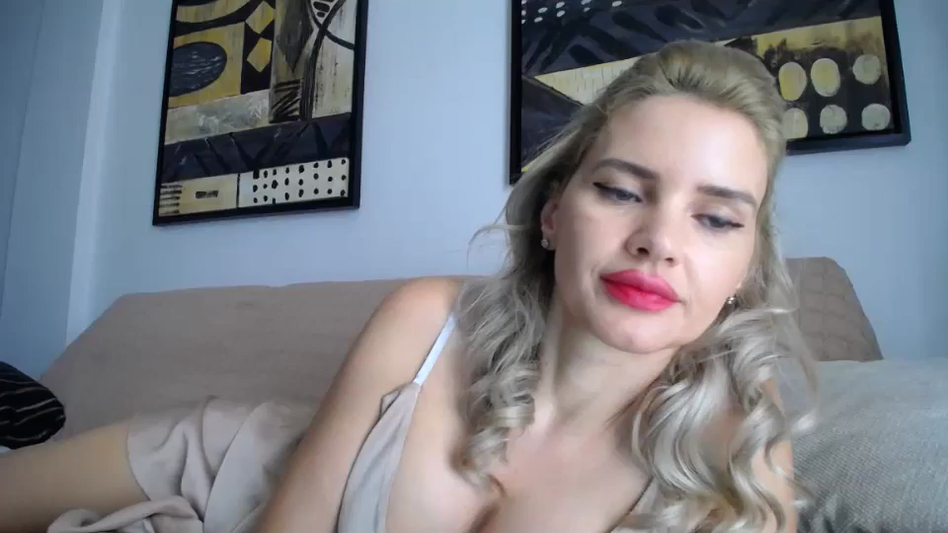Gallery image thumbnail from WOWW_'s myfreecams stream on, 09/23/2023, 16:15 image 1 of 20