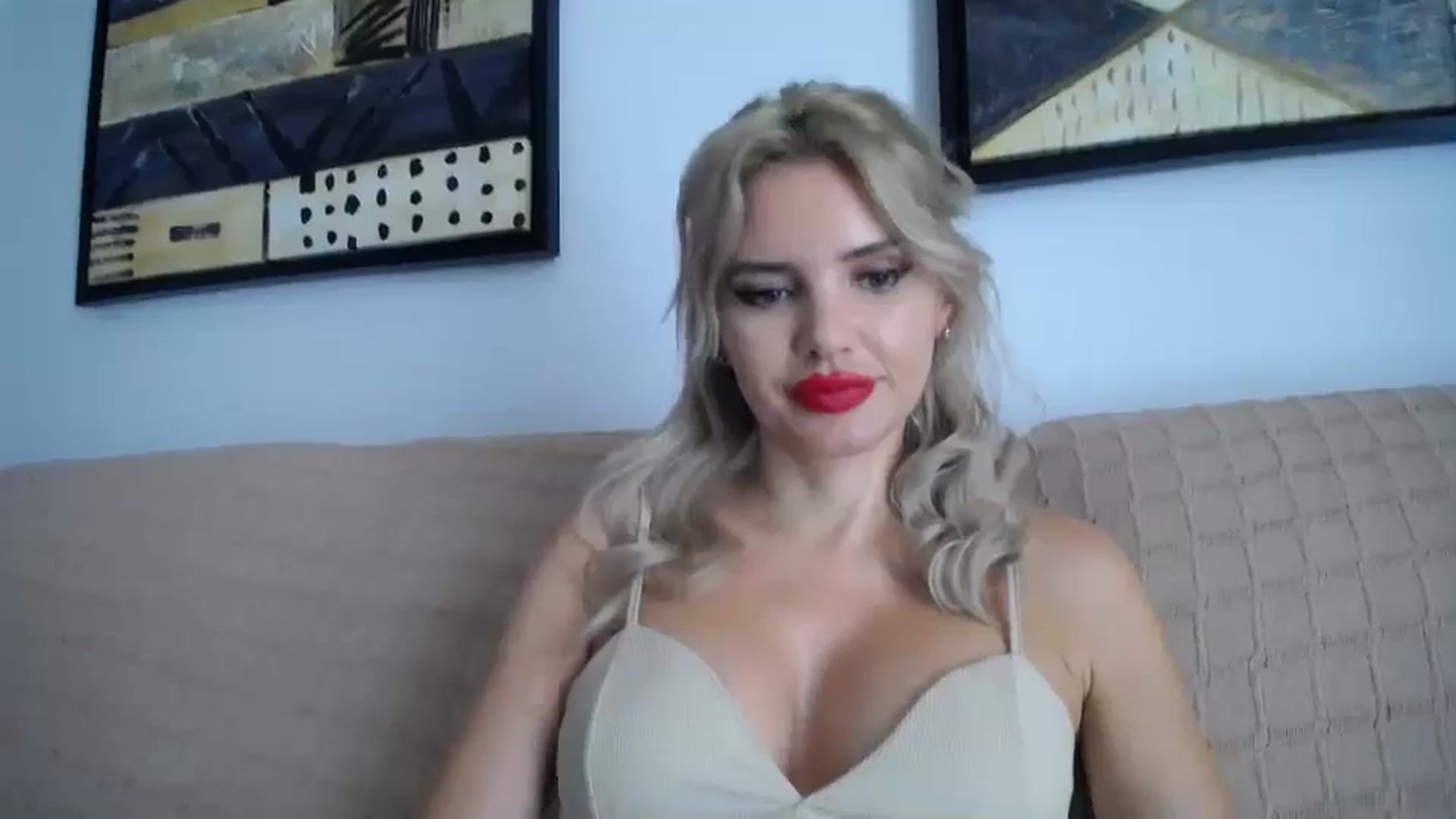 Gallery image thumbnail from WOWW_'s myfreecams stream on, 09/29/2023, 15:37 image 13 of 20
