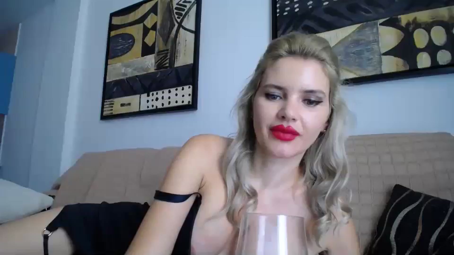 Gallery image thumbnail from WOWW_'s myfreecams stream on, 09/30/2023, 14:34 image 19 of 20