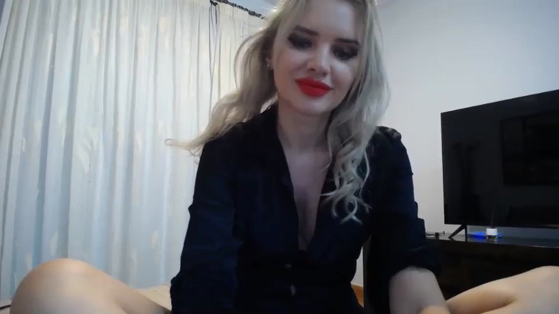 Gallery image thumbnail from WOWW_'s myfreecams stream on, 10/04/2023, 21:32 image 6 of 20