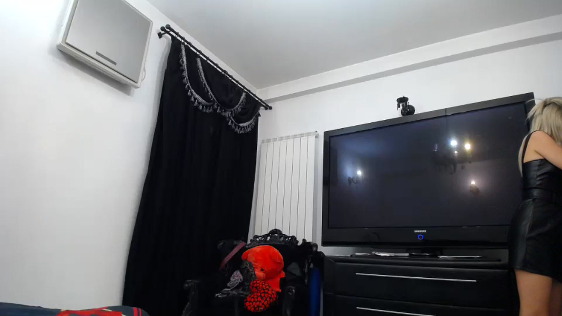 Gallery image thumbnail from WOWW_'s myfreecams stream on, 10/25/2023, 22:19 image 16 of 20