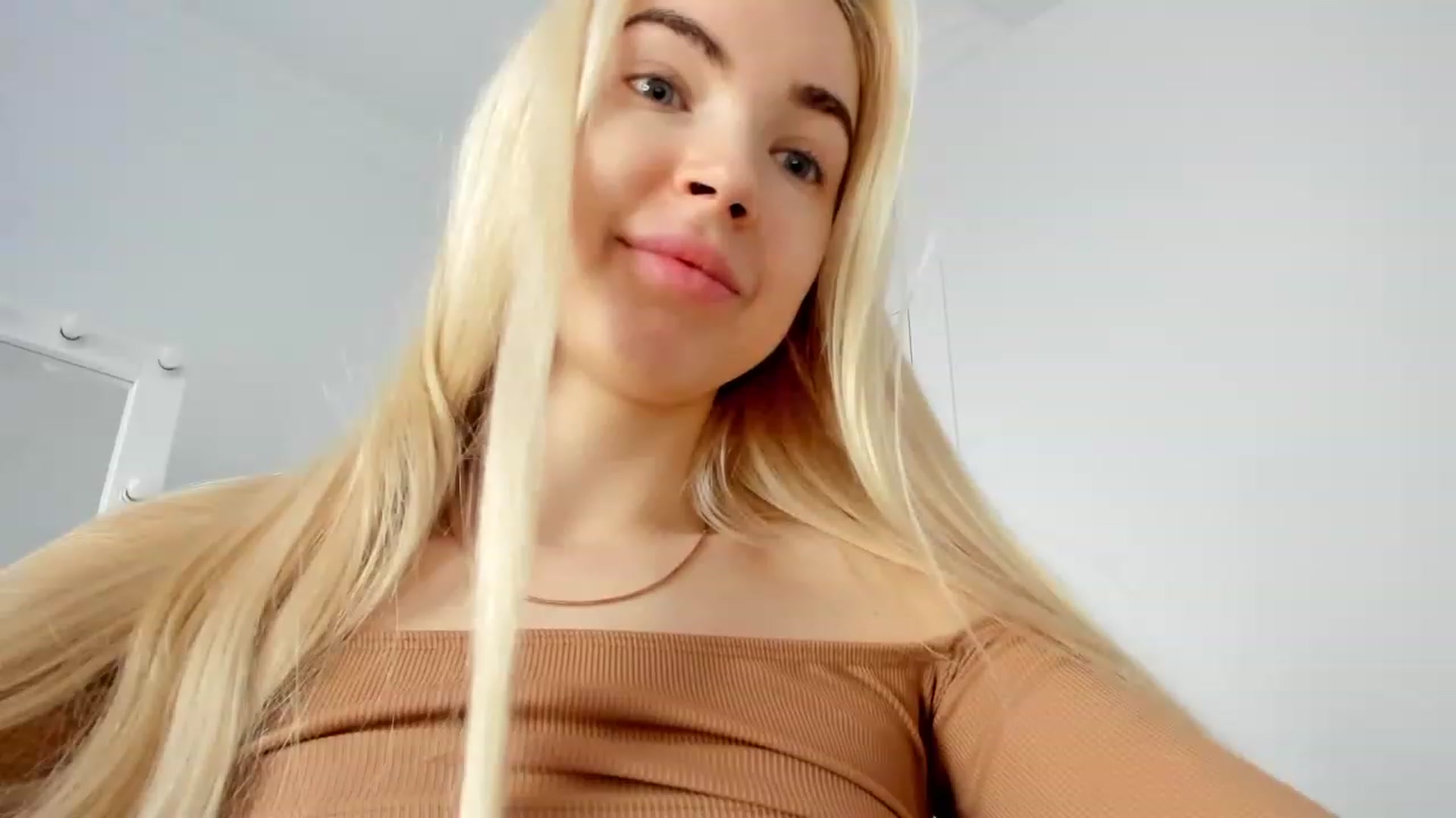 Gallery image thumbnail from WOWbarbie's myfreecams stream on, 01/20/2023, 06:15 image 3 of 20