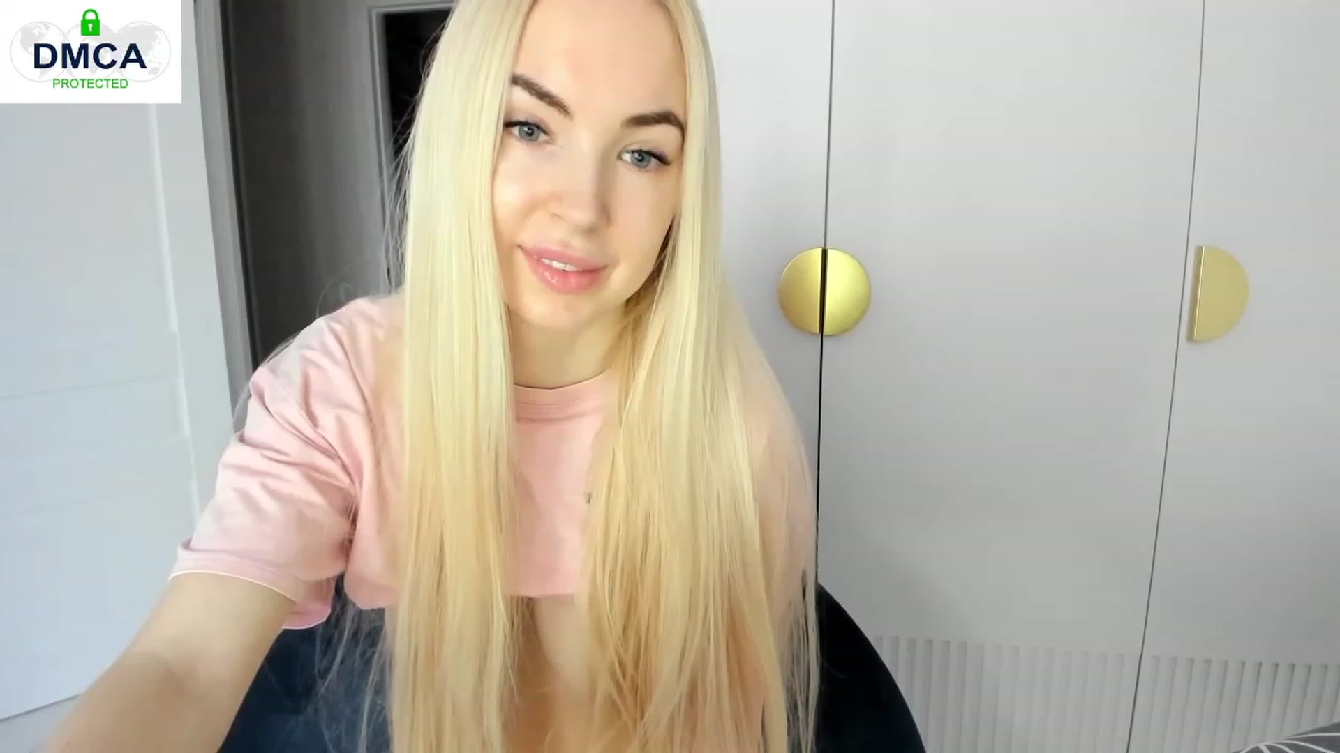 Gallery image thumbnail from WOWbarbie's myfreecams stream on, 02/18/2023, 06:14 image 1 of 20