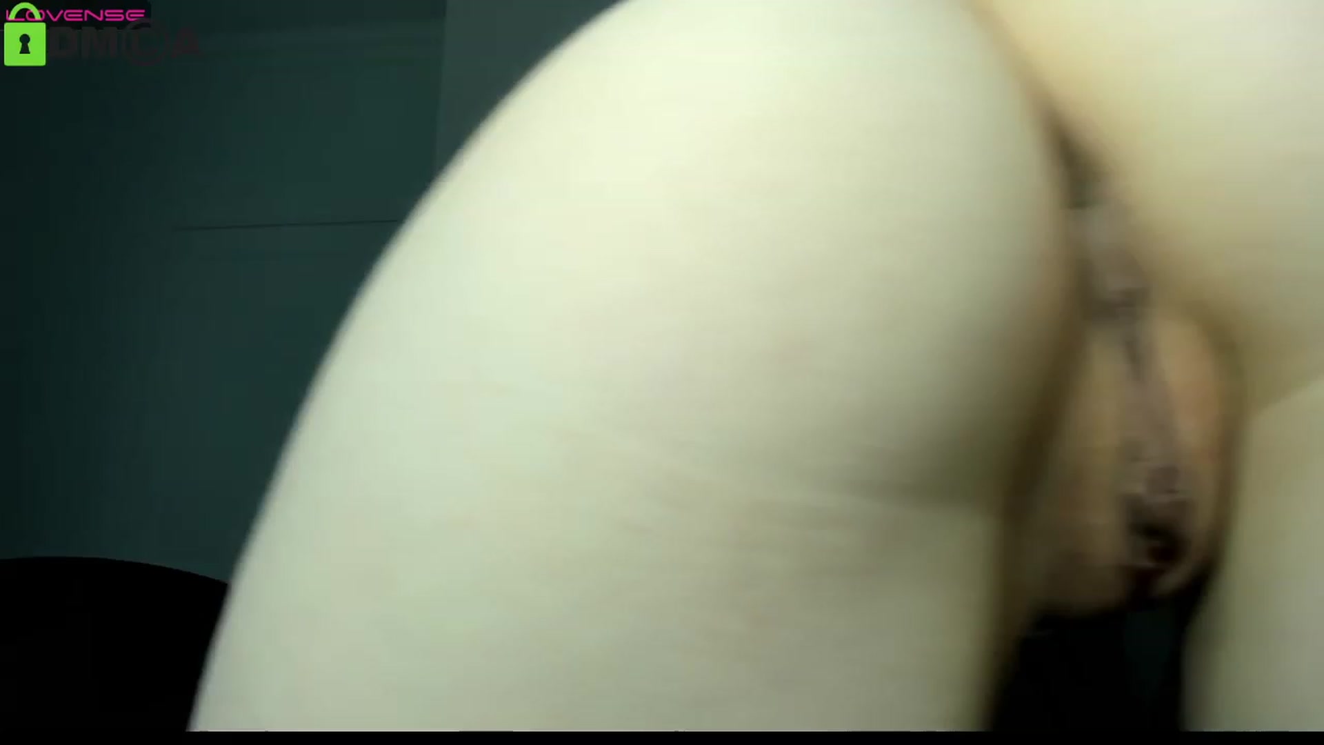 Gallery image thumbnail from WOWbarbie's myfreecams stream on, 03/19/2023, 04:28 image 6 of 20