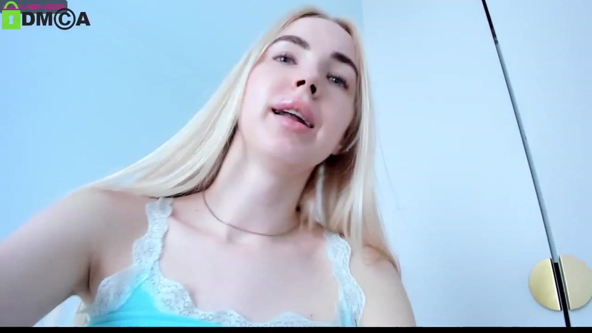 Gallery image thumbnail from WOWbarbie's myfreecams stream on, 04/02/2023, 12:45 image 10 of 20
