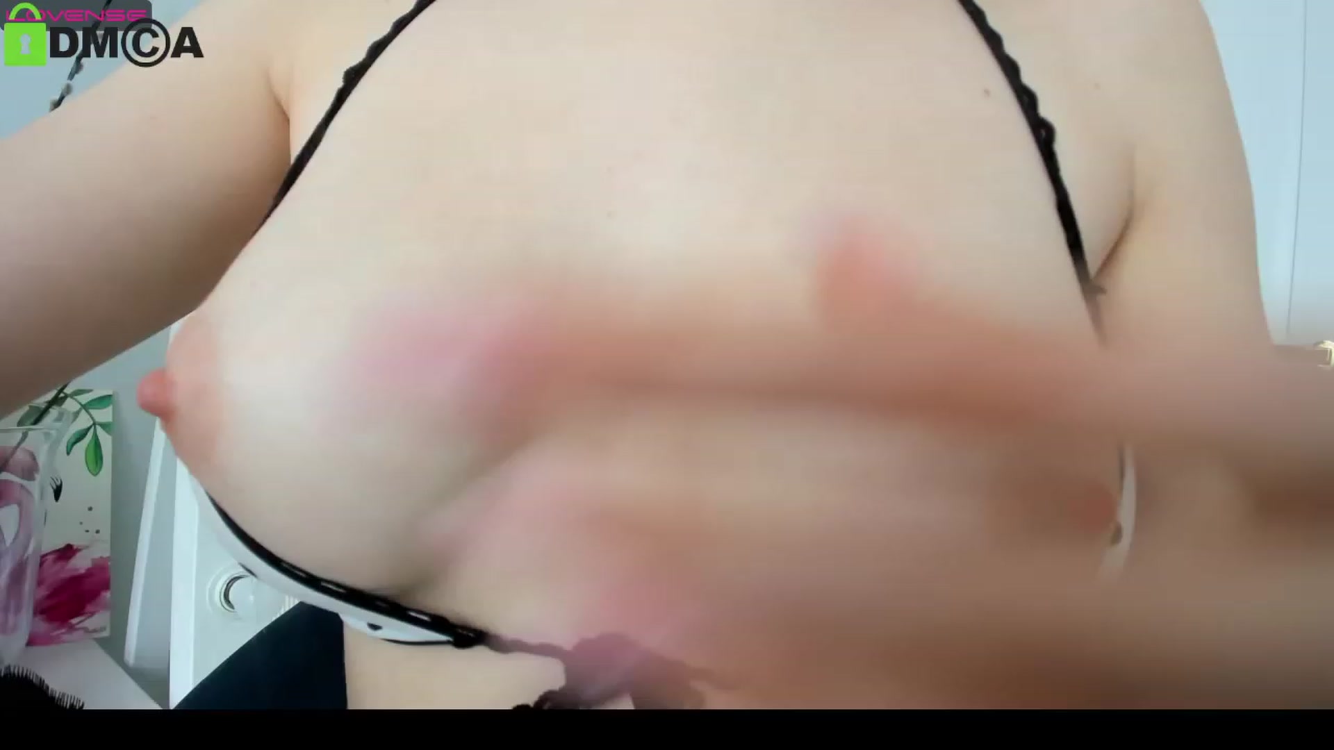 Gallery image thumbnail from WOWbarbie's myfreecams stream on, 04/06/2023, 12:14 image 12 of 20