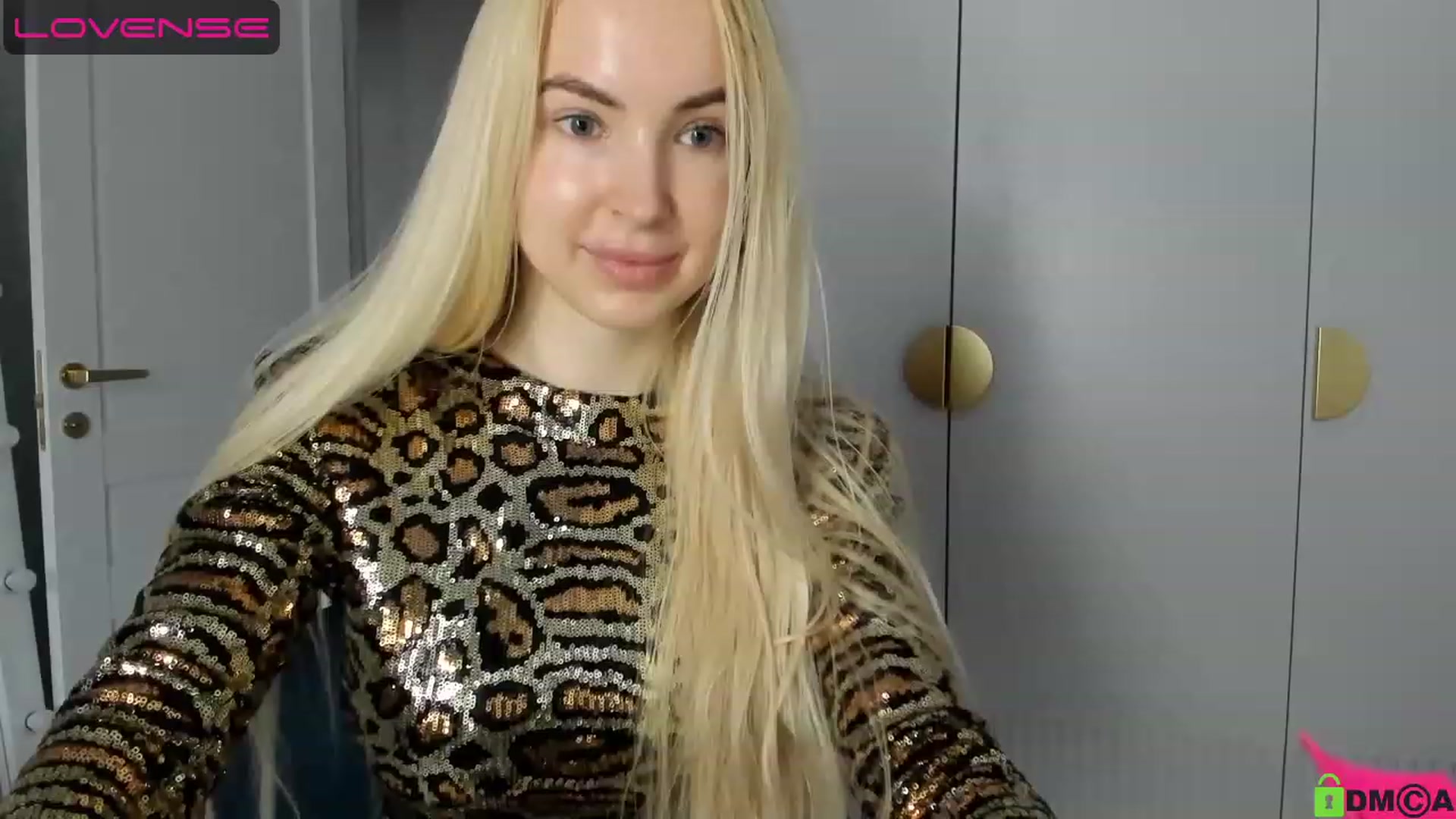 Gallery image thumbnail from WOWbarbie's myfreecams stream on, 04/28/2023, 05:16 image 15 of 20