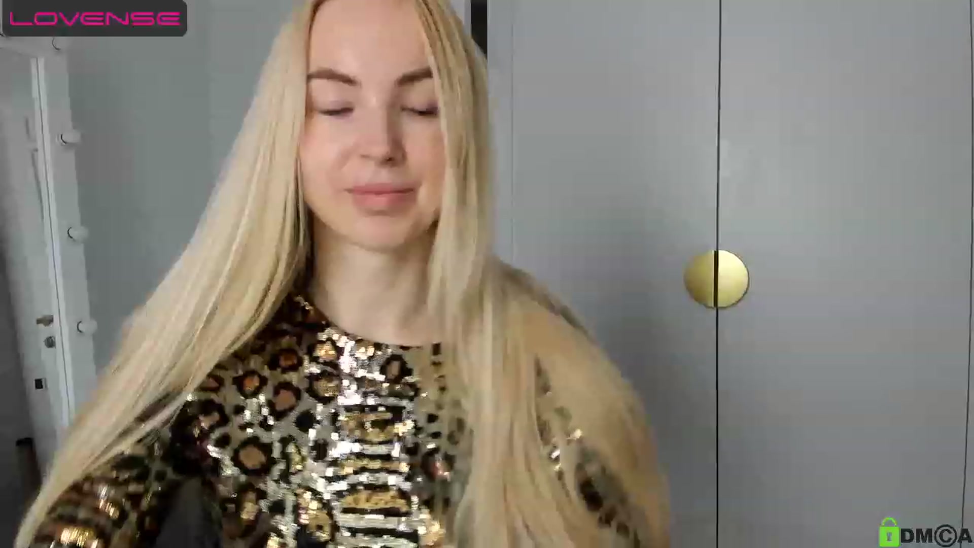 Gallery image thumbnail from WOWbarbie's myfreecams stream on, 04/28/2023, 05:41 image 14 of 20