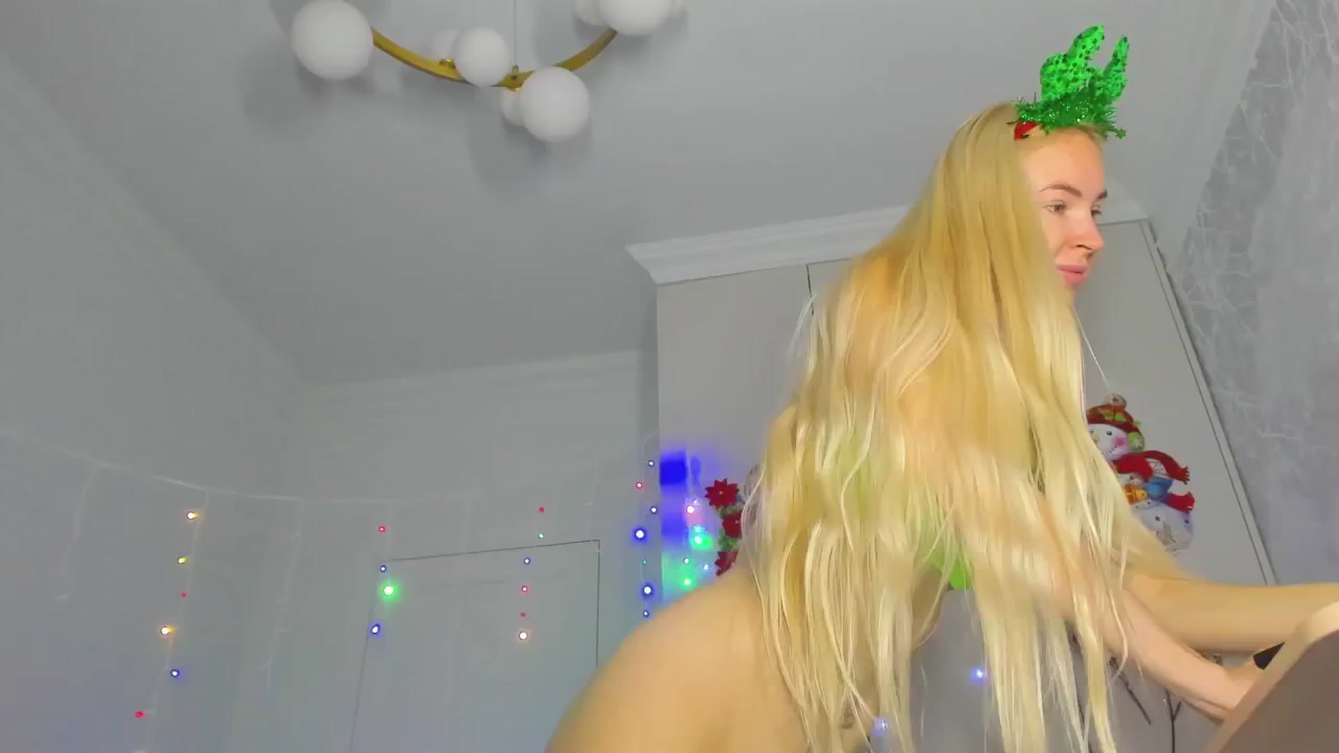 Gallery image thumbnail from WOWbarbie's myfreecams stream on, 12/23/2024, 05:52 image 20 of 20