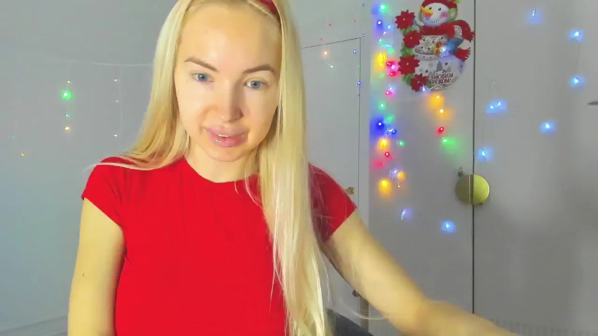 Gallery image thumbnail from WOWbarbie's myfreecams stream on, 12/24/2024, 06:00 image 4 of 20