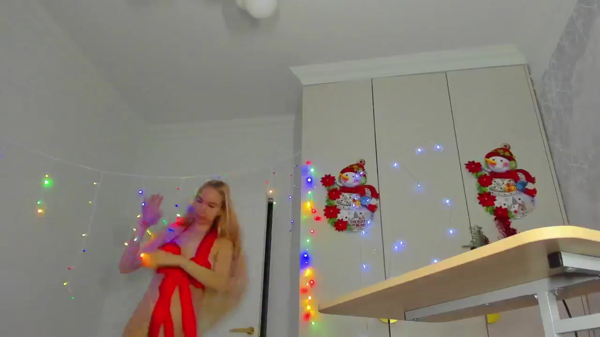 Gallery image thumbnail from WOWbarbie's myfreecams stream on, 12/25/2024, 05:15 image 15 of 20