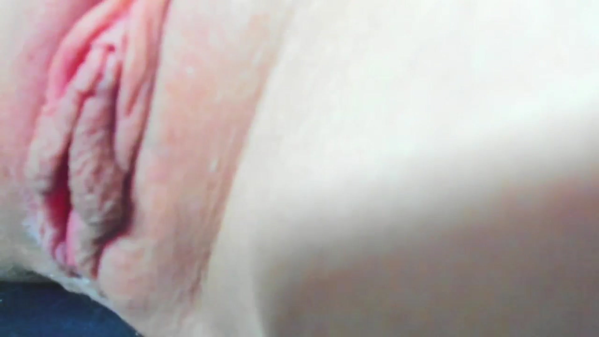 Gallery image thumbnail from WOWbarbie's myfreecams stream on, 01/03/2025, 07:25 image 15 of 20