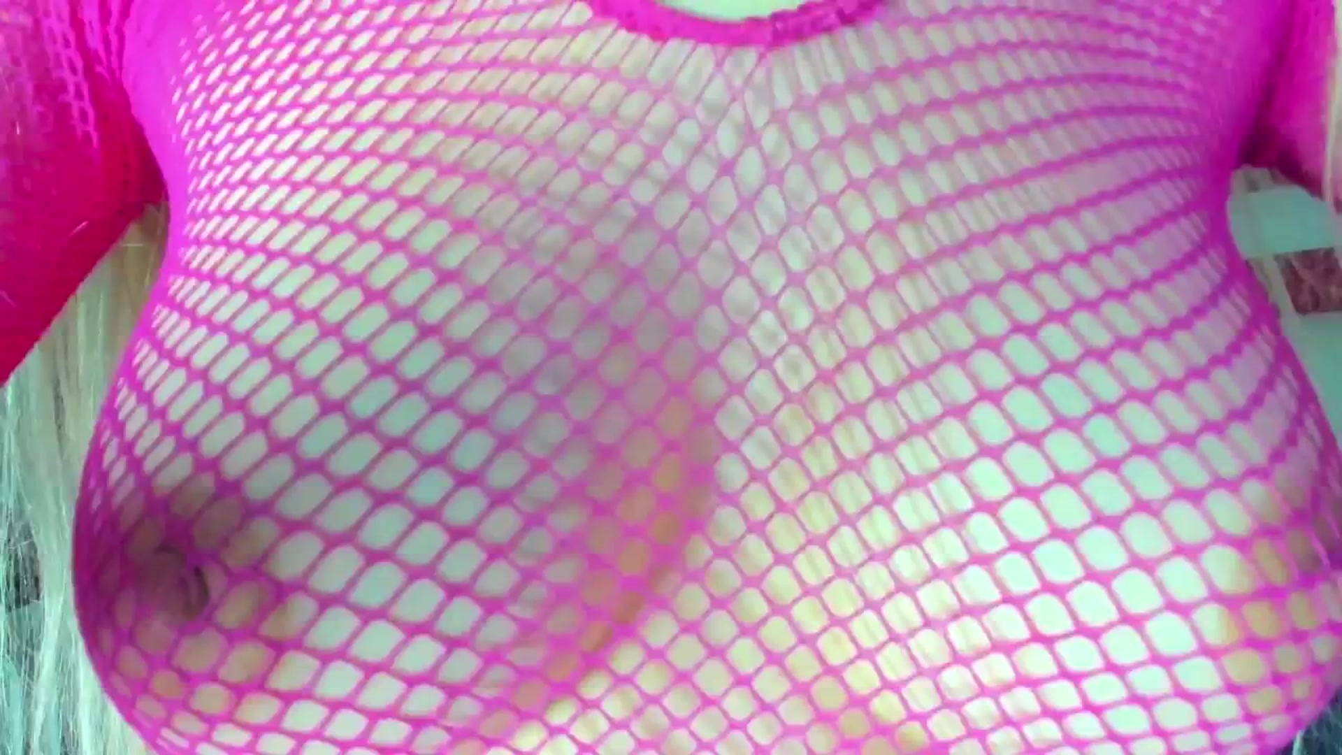 Gallery image thumbnail from WOWbarbie's myfreecams stream on, 01/17/2025, 05:22 image 1 of 20