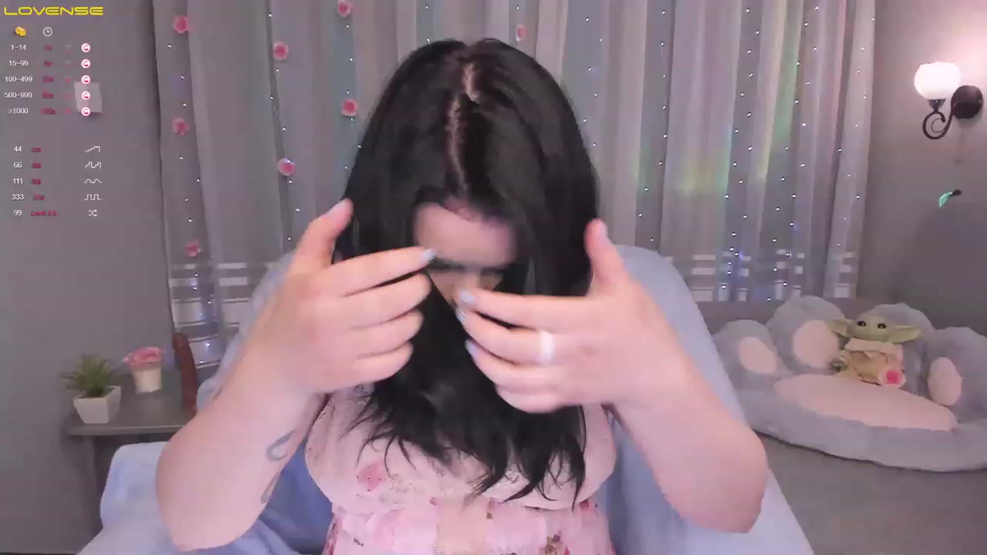 Gallery image thumbnail from W_E_N_D_Y's myfreecams stream on, 06/22/2023, 13:33 image 8 of 20