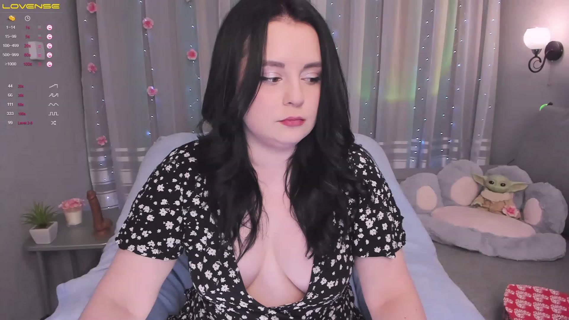 Gallery image thumbnail from W_E_N_D_Y's myfreecams stream on, 06/24/2023, 11:42 image 17 of 20