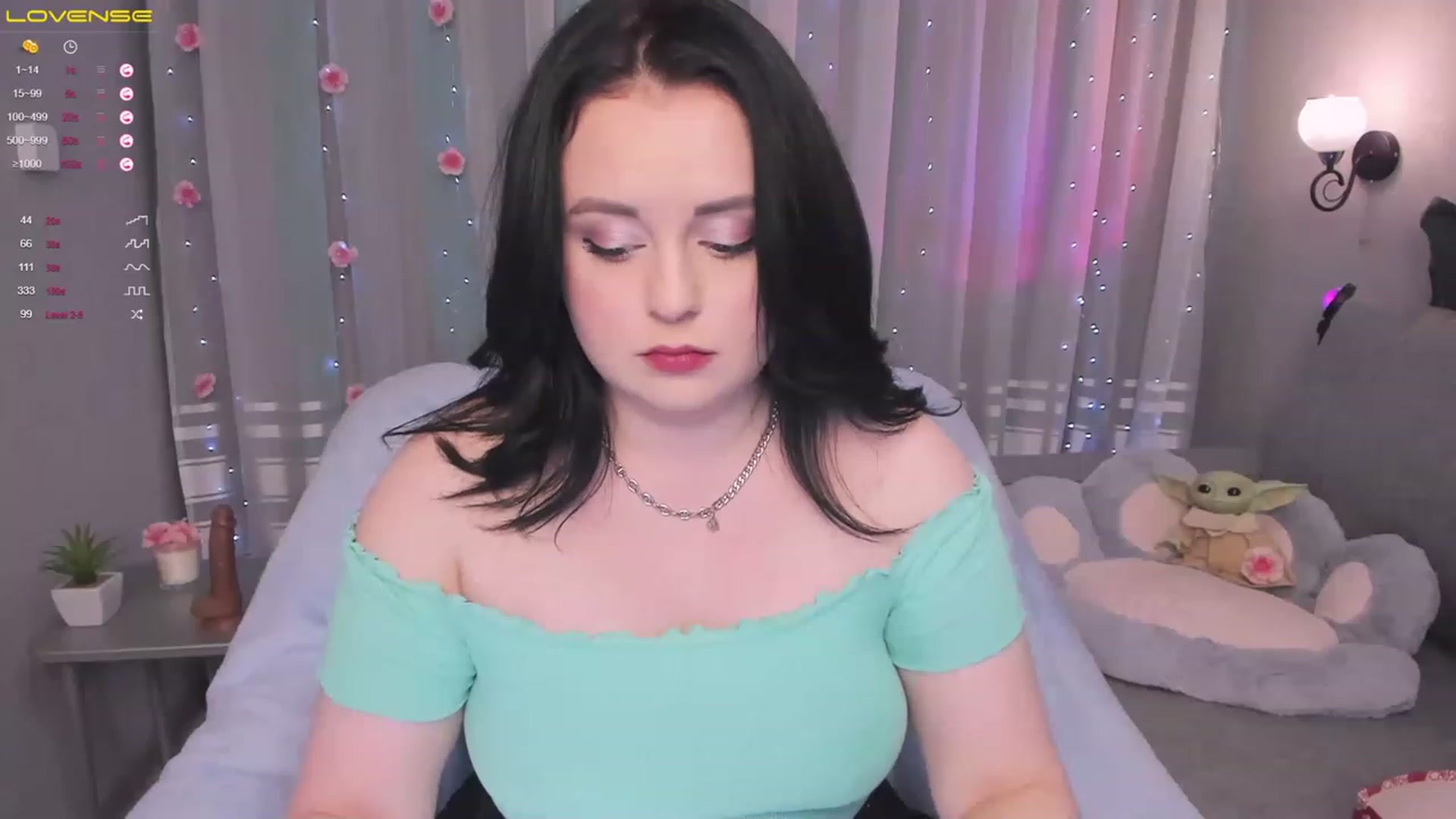 Gallery image thumbnail from W_E_N_D_Y's myfreecams stream on, 06/28/2023, 11:35 image 13 of 20