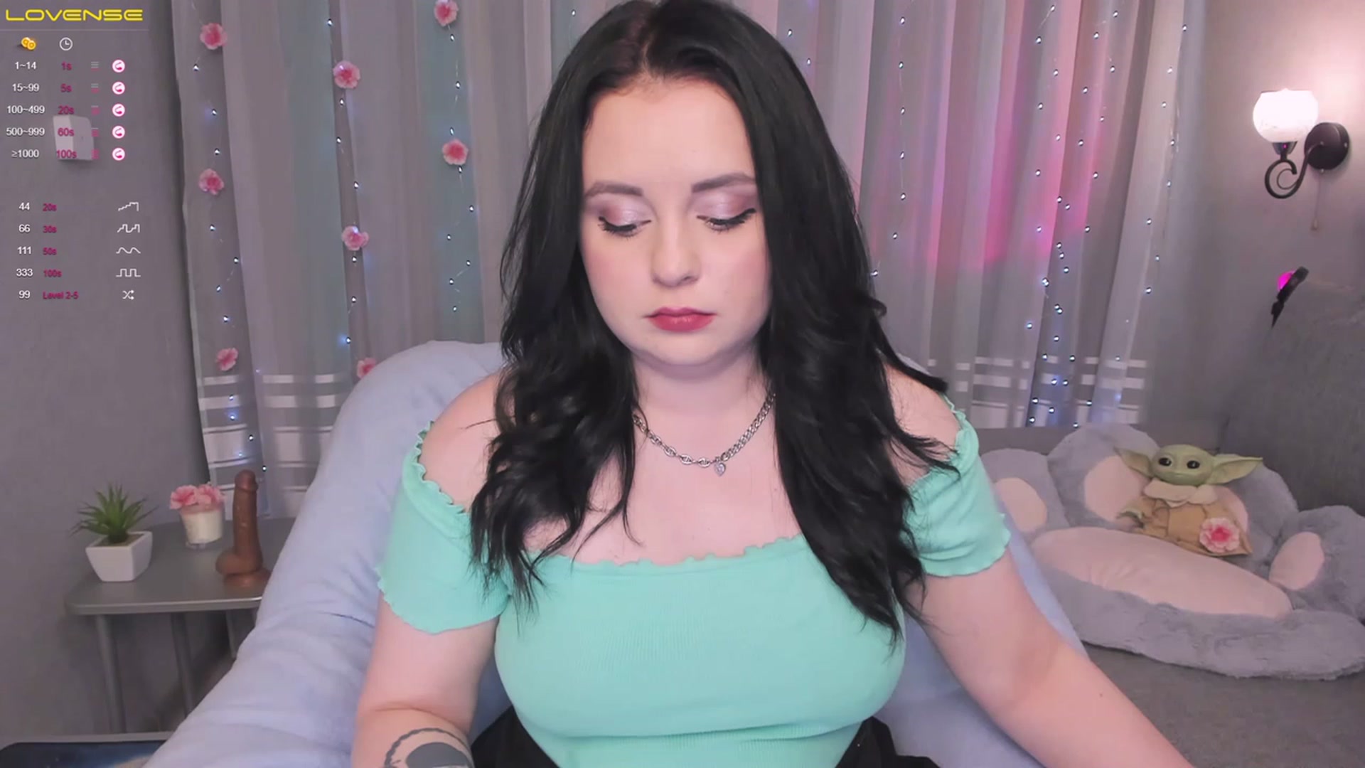 Gallery image thumbnail from W_E_N_D_Y's myfreecams stream on, 06/28/2023, 12:45 image 13 of 20