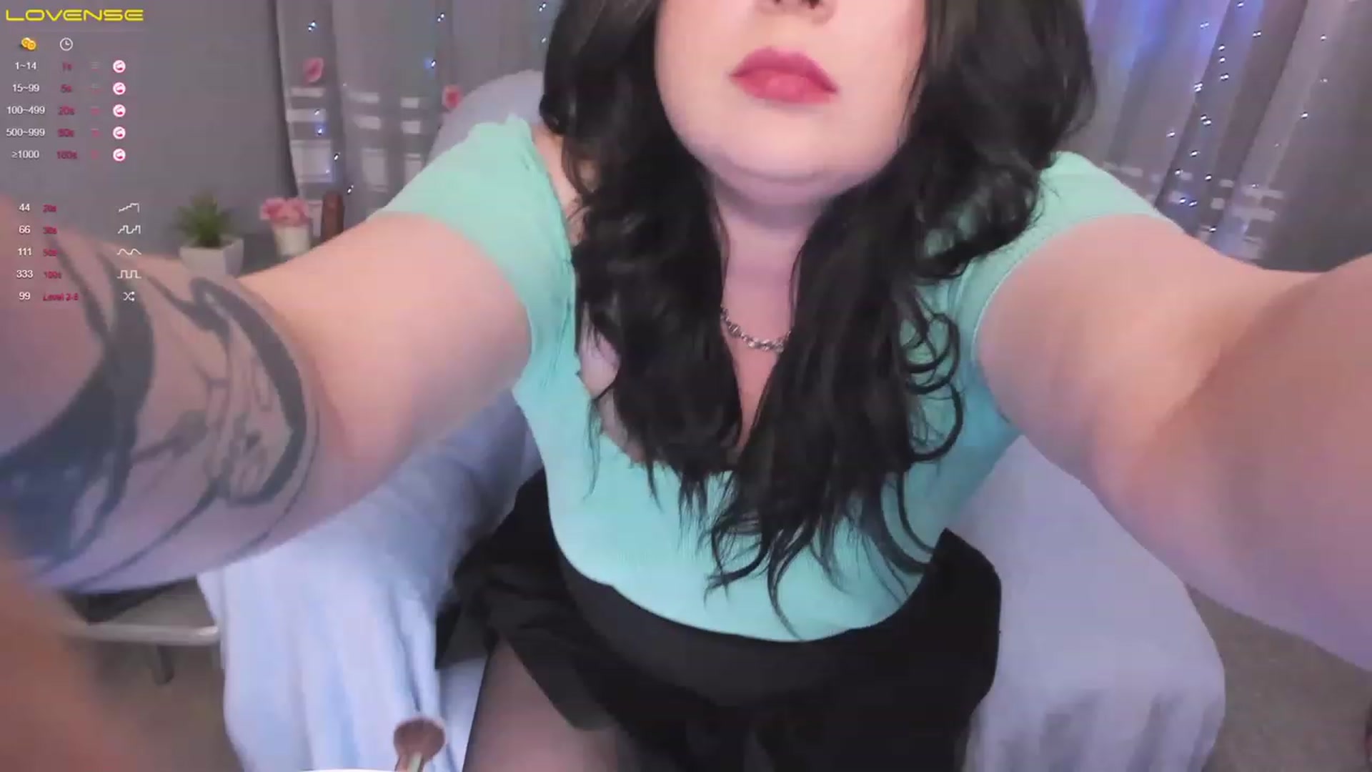 Gallery image thumbnail from W_E_N_D_Y's myfreecams stream on, 06/28/2023, 12:45 image 3 of 20
