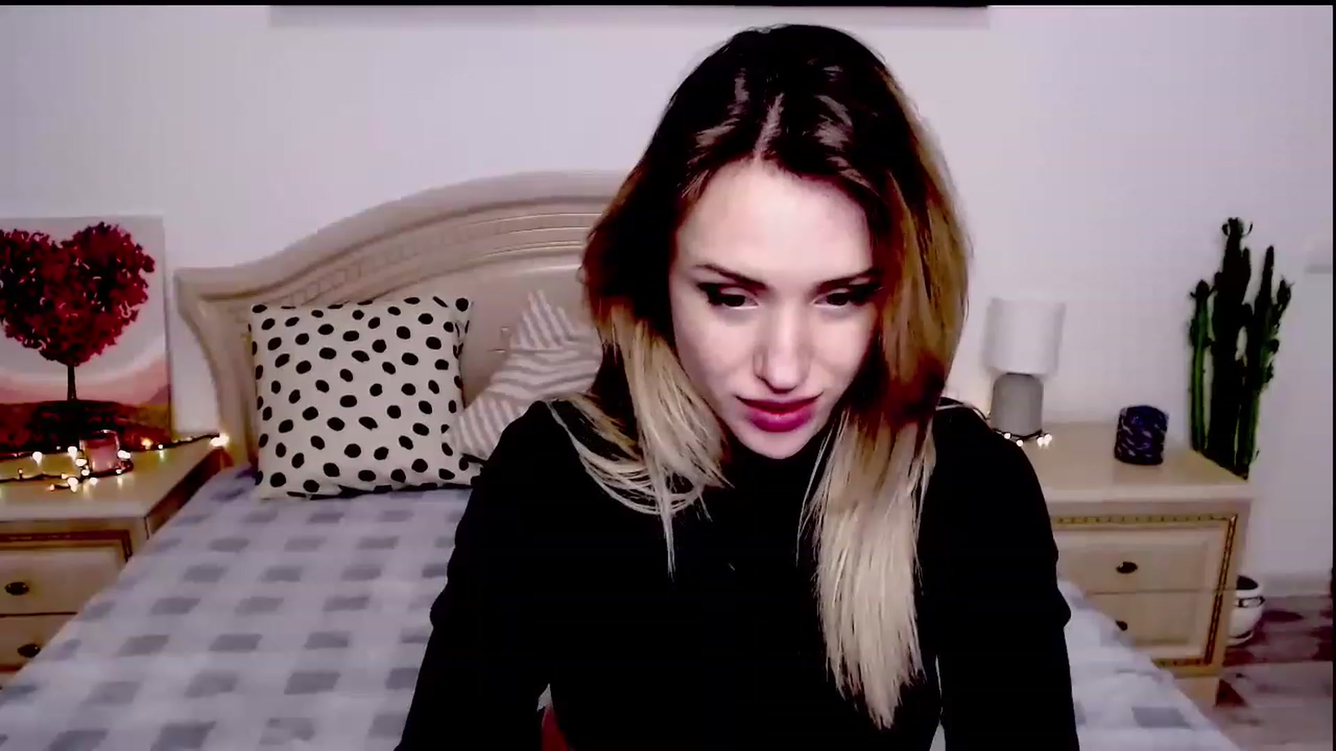 Gallery image thumbnail from W_Woman198's myfreecams stream on, 04/13/2023, 14:40 image 9 of 20