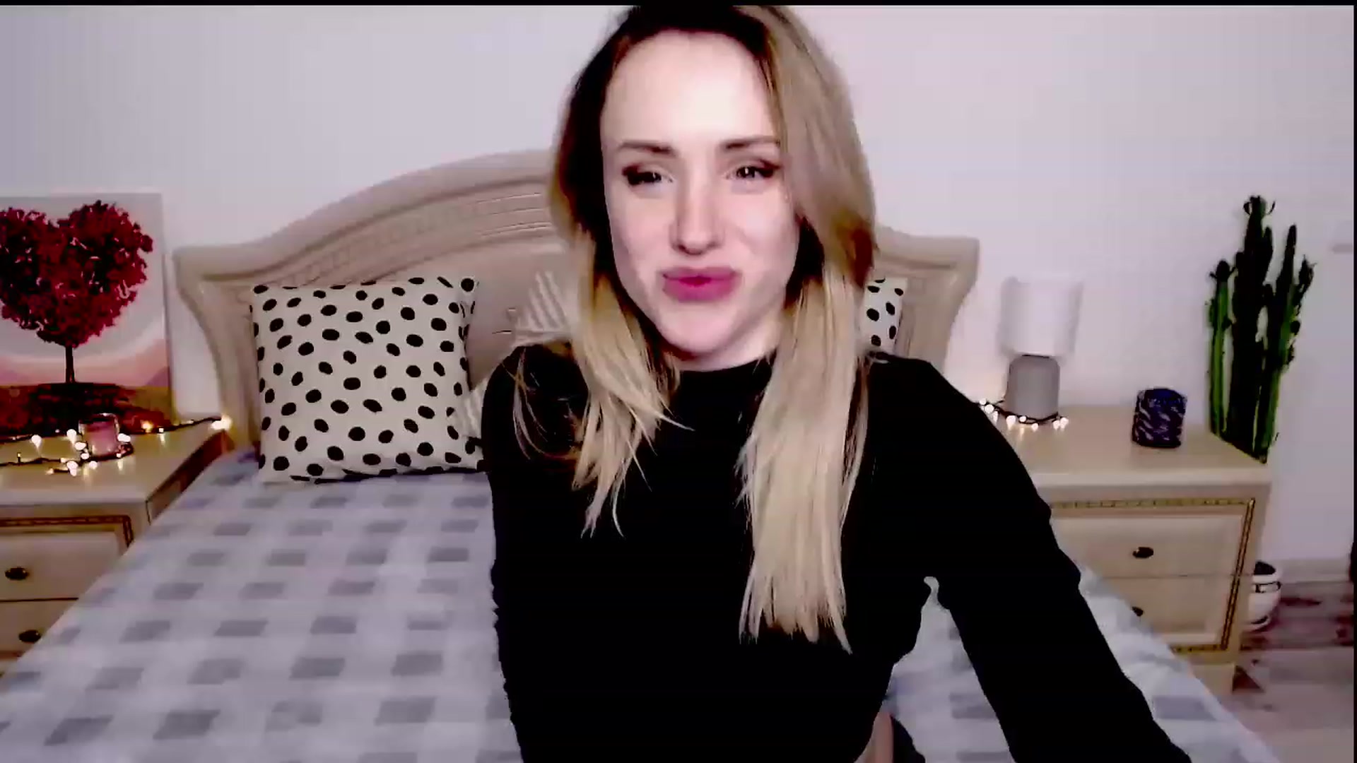 Gallery image thumbnail from W_Woman198's myfreecams stream on, 04/13/2023, 14:40 image 2 of 20