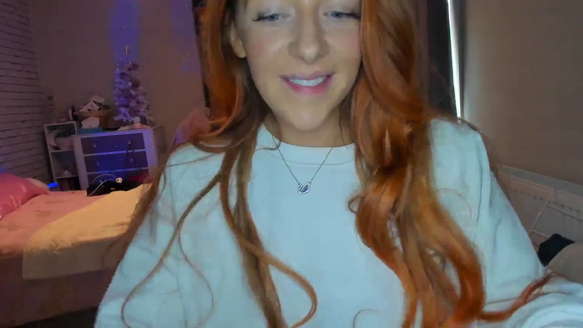 Gallery image thumbnail from Wait_Rose's myfreecams stream on, 12/03/2023, 12:08 image 7 of 20