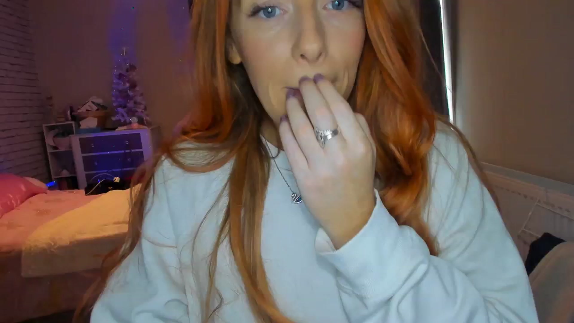 Gallery image thumbnail from Wait_Rose's myfreecams stream on, 12/03/2023, 12:08 image 17 of 20
