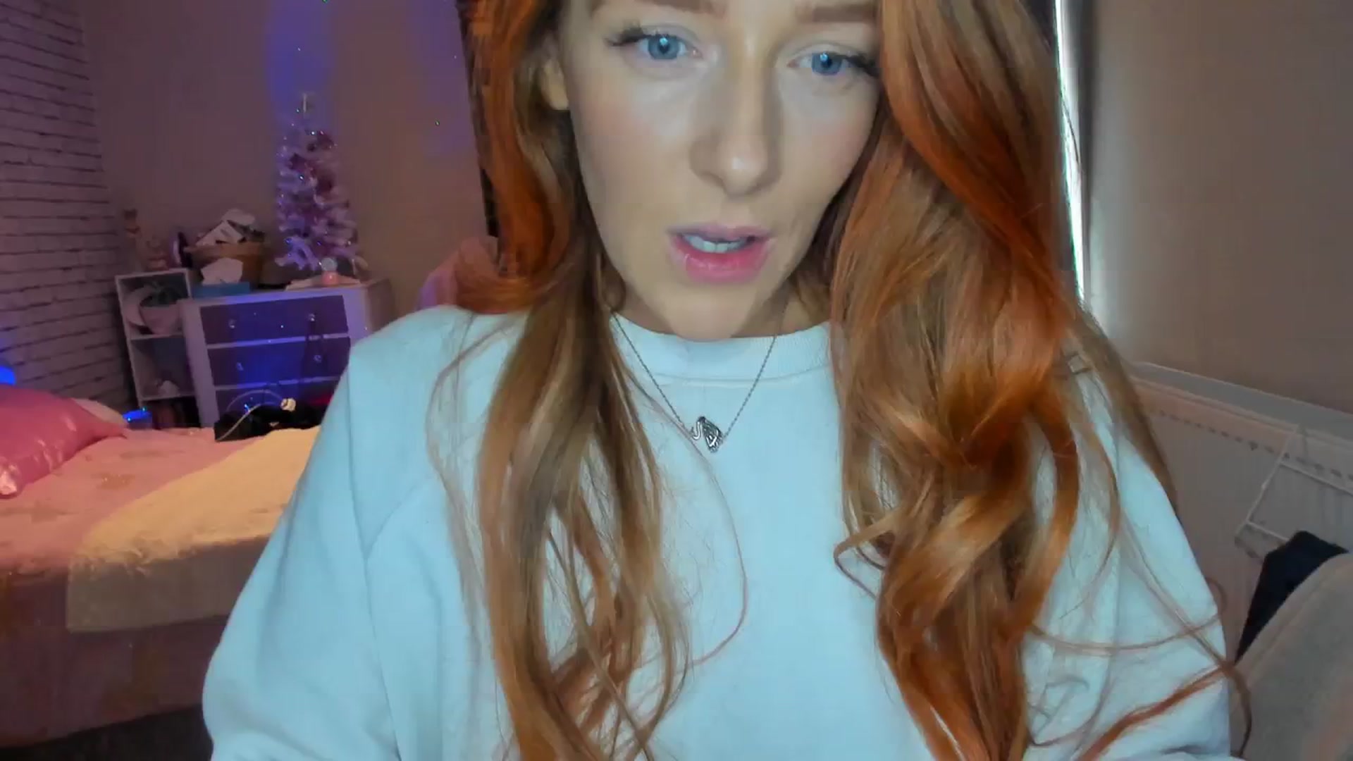 Gallery image thumbnail from Wait_Rose's myfreecams stream on, 12/03/2023, 12:08 image 1 of 20