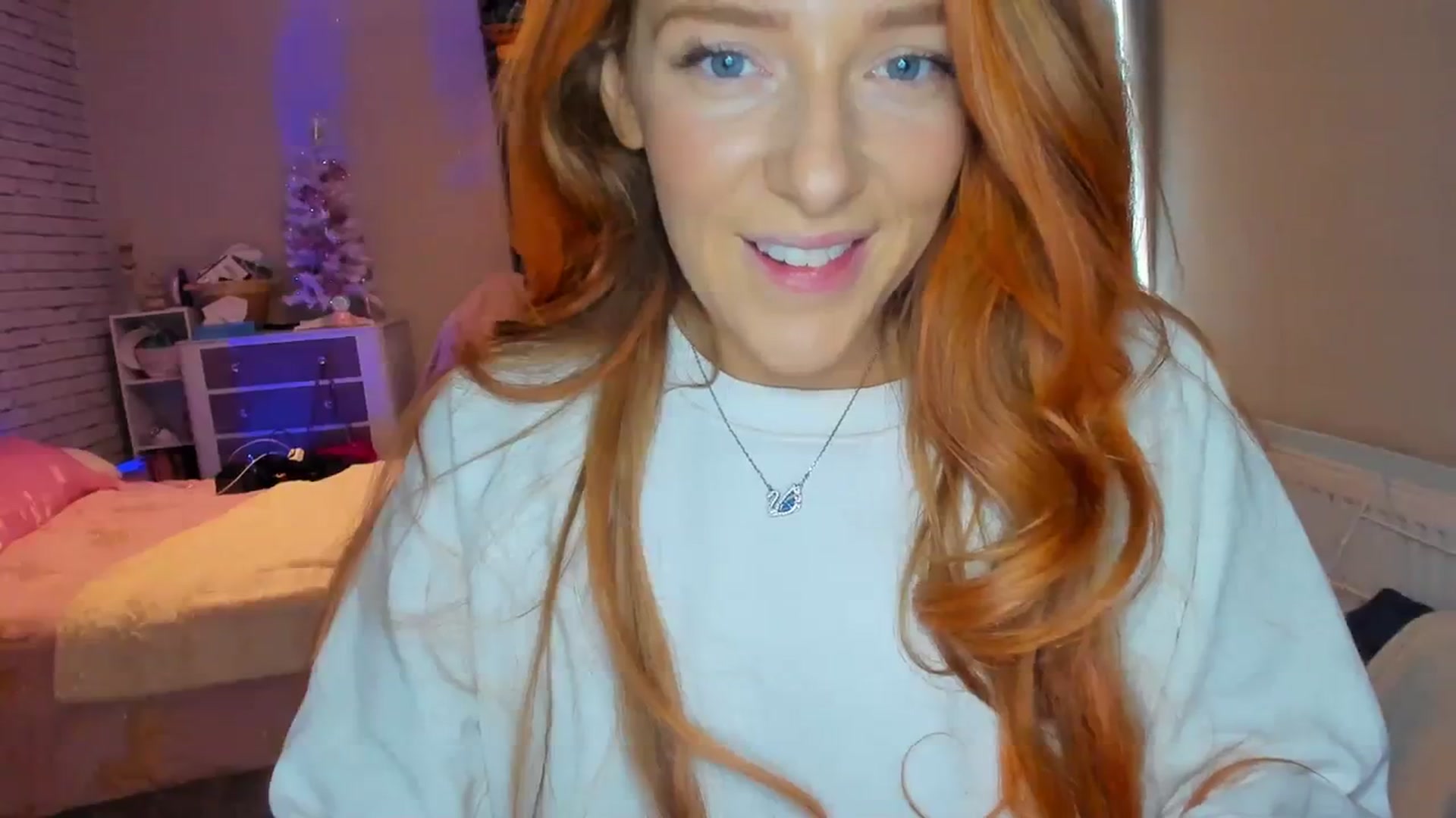Gallery image thumbnail from Wait_Rose's myfreecams stream on, 12/03/2023, 12:08 image 11 of 20