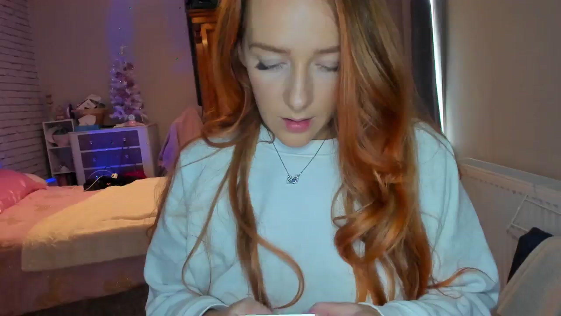 Gallery image thumbnail from Wait_Rose's myfreecams stream on, 12/03/2023, 12:08 image 10 of 20