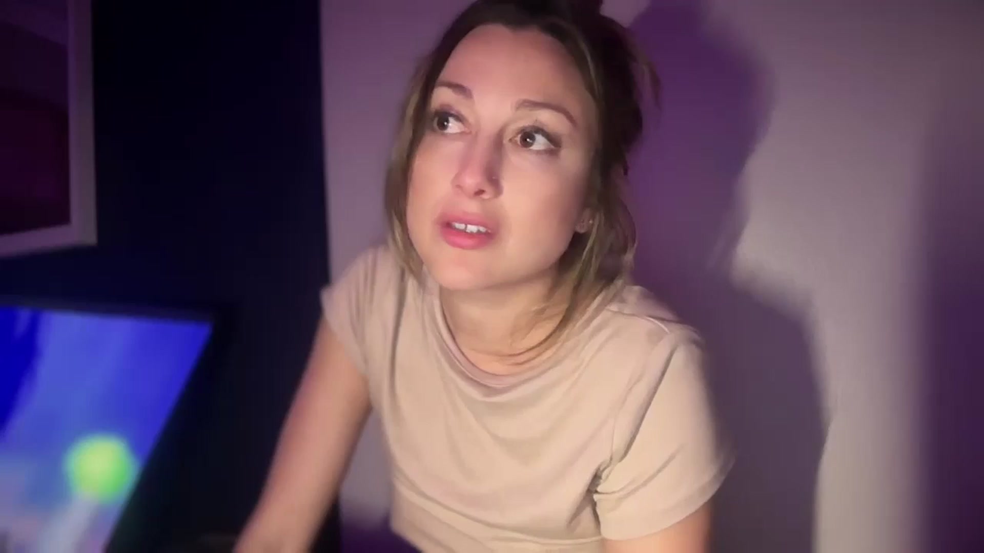 Gallery image thumbnail from WanderLUST135's myfreecams stream on, 10/24/2024, 09:47 image 18 of 20