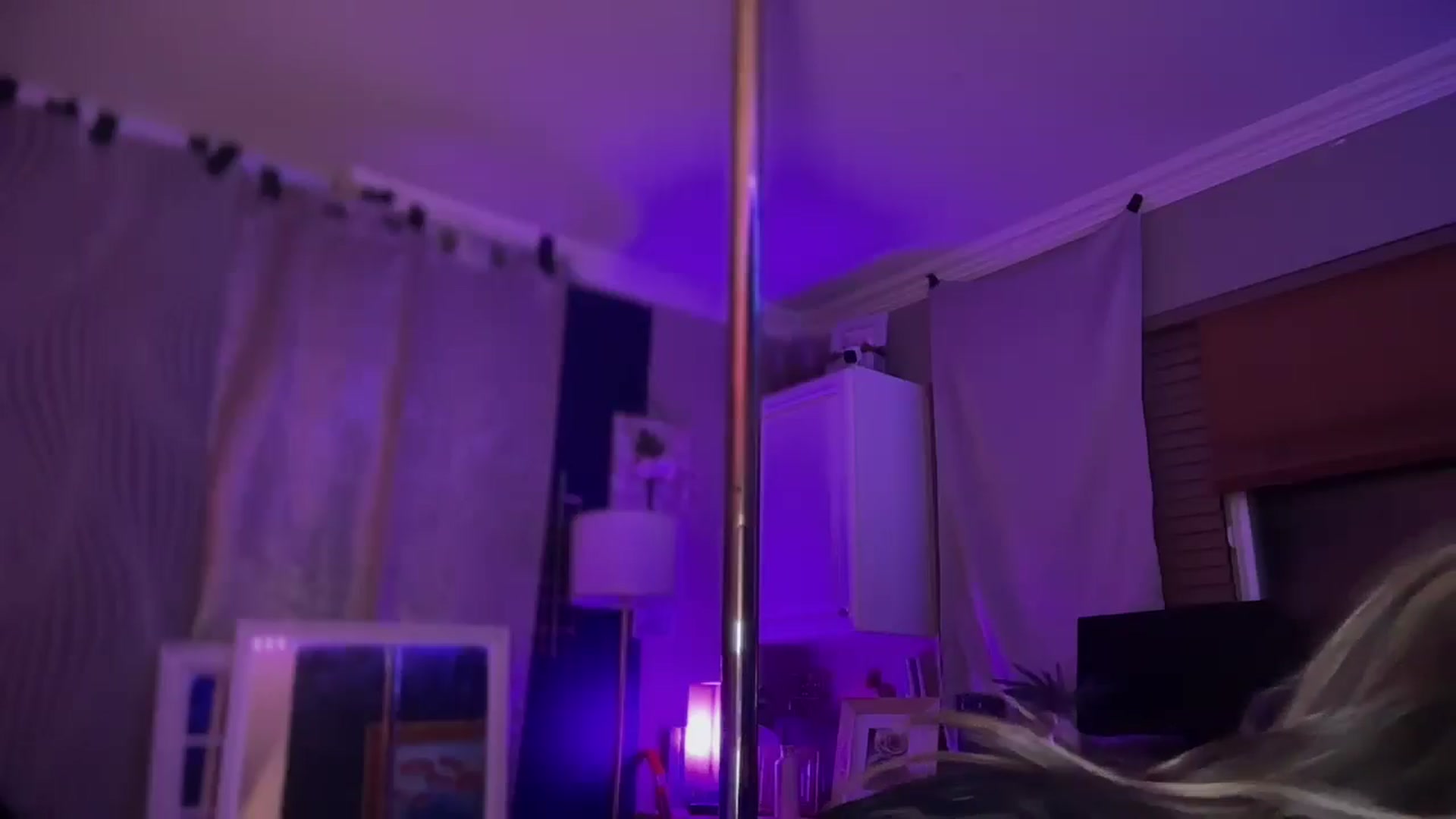 Gallery image thumbnail from WanderLUST135's myfreecams stream on, 01/19/2025, 10:36 image 4 of 20