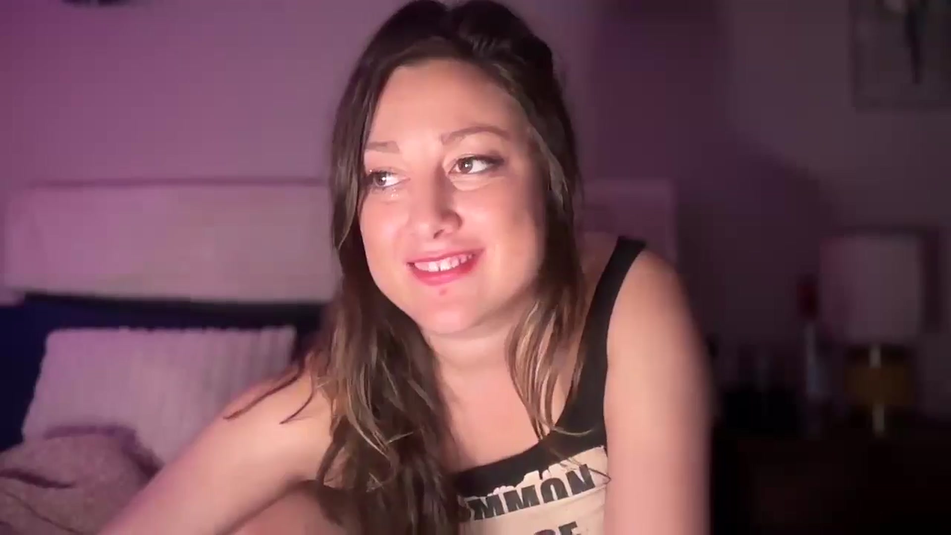 Gallery image thumbnail from WanderLUST135's myfreecams stream on, 08/21/2025, 08:17 image 18 of 20