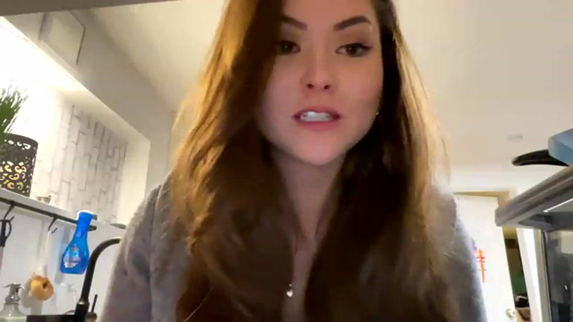Gallery image thumbnail from Warmbaguette's myfreecams stream on, 03/18/2023, 13:23 image 7 of 20
