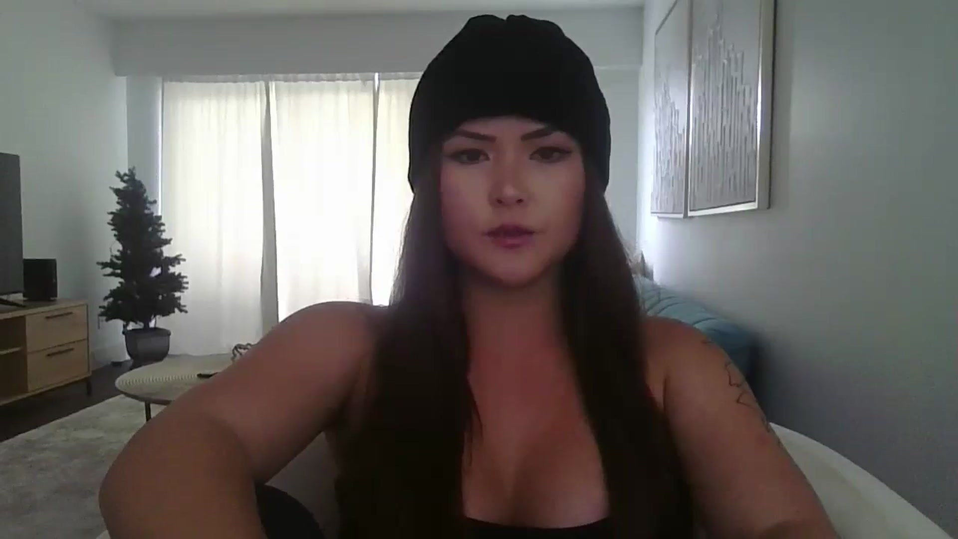 Gallery image thumbnail from Warmbaguette's myfreecams stream on, 07/26/2023, 21:14 image 5 of 20