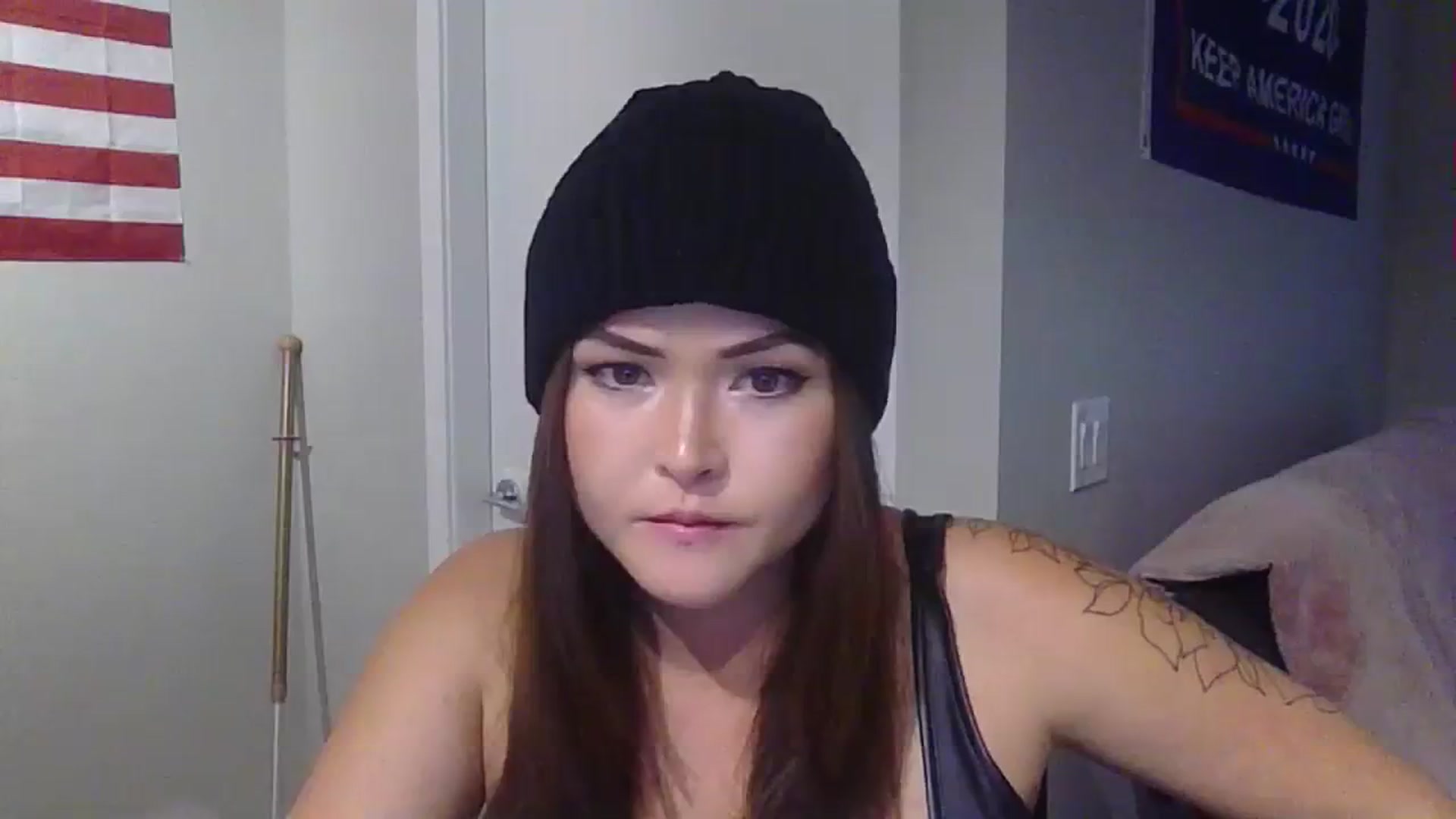 Gallery image thumbnail from Warmbaguette's myfreecams stream on, 08/09/2023, 16:20 image 16 of 20