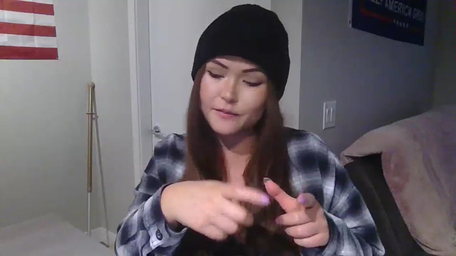 Gallery image thumbnail from Warmbaguette's myfreecams stream on, 08/09/2023, 16:54 image 13 of 20