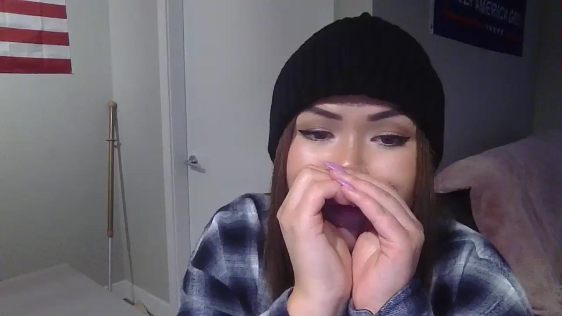 Gallery image thumbnail from Warmbaguette's myfreecams stream on, 08/09/2023, 16:54 image 11 of 20