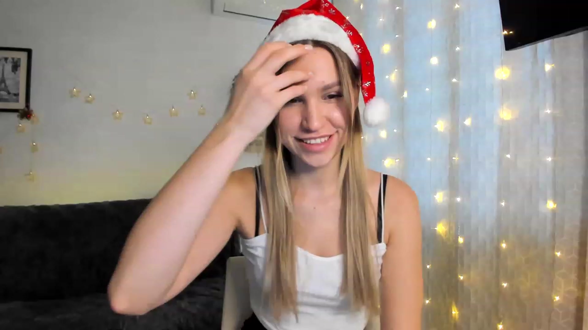 Gallery image thumbnail from WaveOfLove's myfreecams stream on, 12/15/2022, 11:52 image 4 of 20