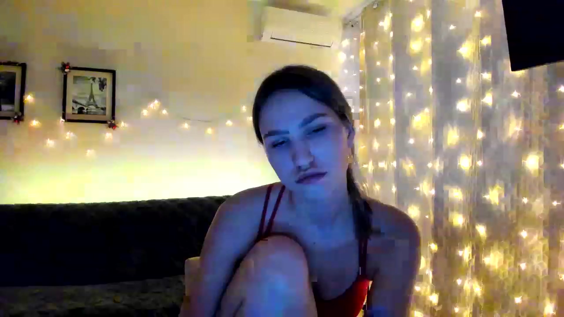 Gallery image thumbnail from WaveOfLove's myfreecams stream on, 12/21/2022, 12:42 image 19 of 20