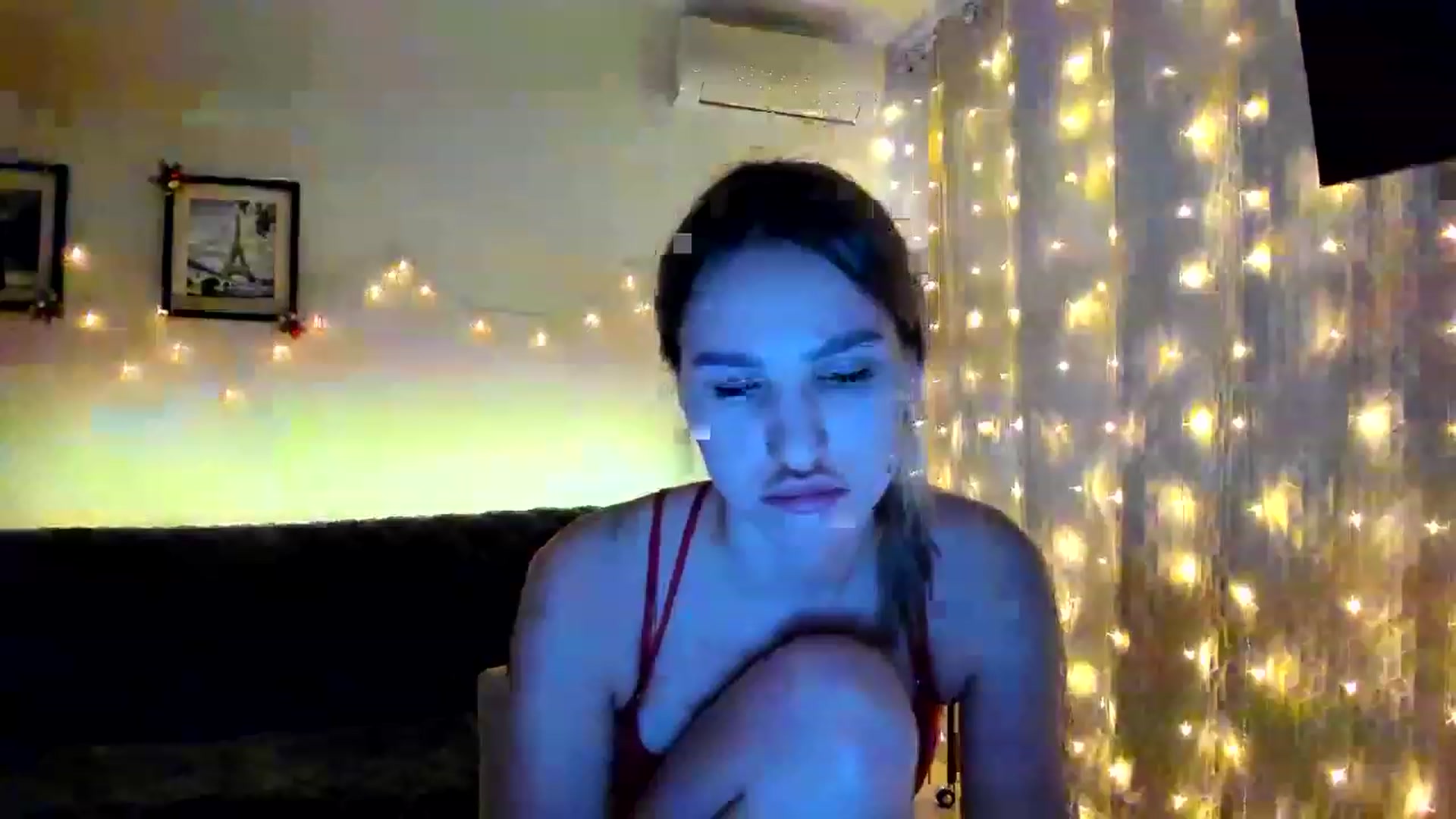 Gallery image thumbnail from WaveOfLove's myfreecams stream on, 12/21/2022, 12:42 image 17 of 20