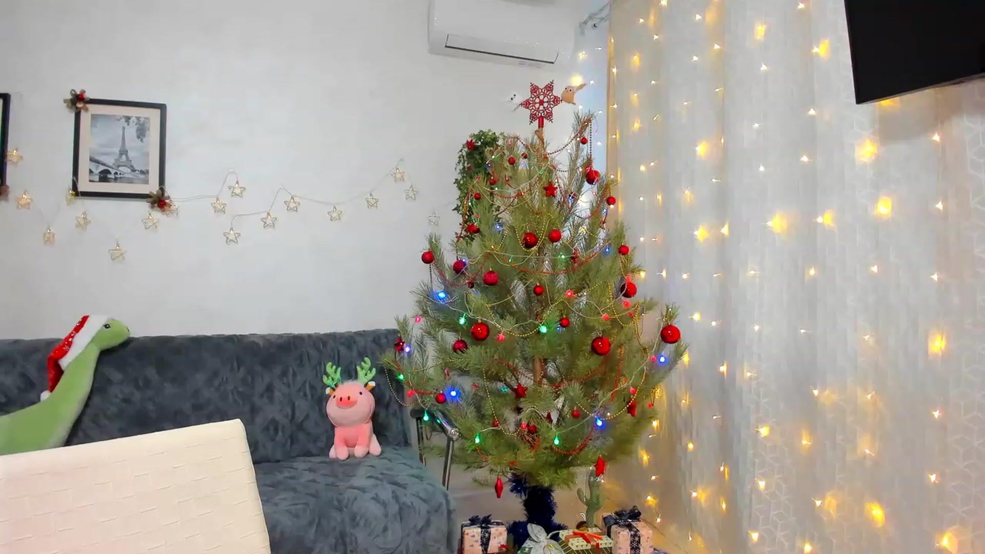 Gallery image thumbnail from WaveOfLove's myfreecams stream on, 12/26/2022, 11:34 image 7 of 20